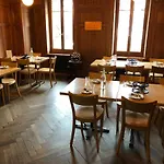 Youth Auberge de jeunesse *