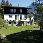 Youth Auberge de jeunesse *