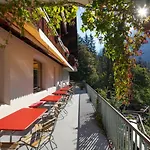 Youth Auberge de jeunesse *