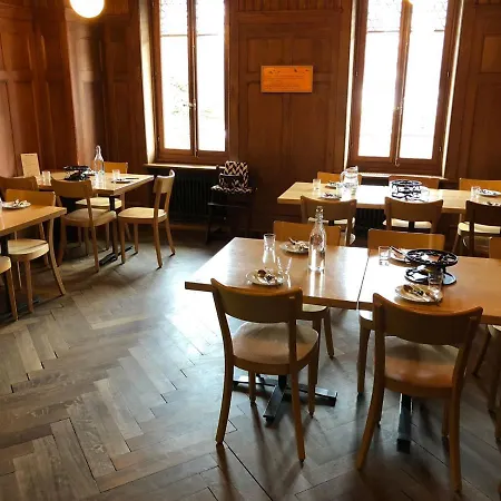 Youth Auberge de jeunesse *